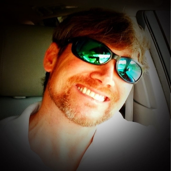 Meet your Posher, Brad - Picture 1 of 1